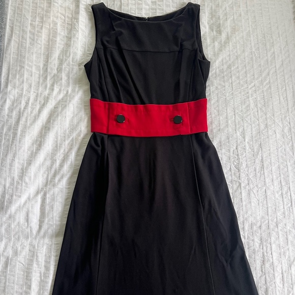 Ann Taylor Red & Black Button Detail Dress - Picture 2 of 8